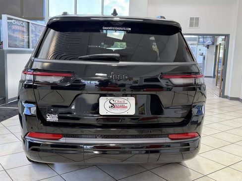 New 2026 Jeep Grand Cherokee L Summit AWD/4WD image 4