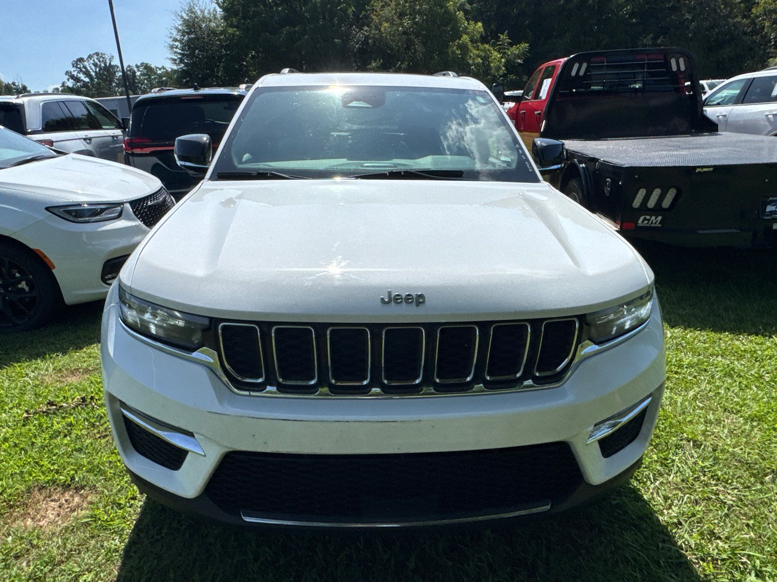 Used 2024 Jeep Grand Cherokee Limited 4xe AWD/4WD image 2