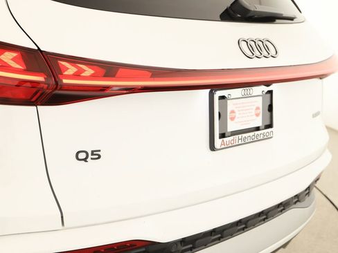 Used 2025 Audi Q5 Prestige AWD/4WD image 39