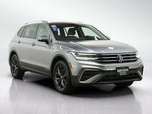 Used 2022 Volkswagen Tiguan SE AWD/4WD image 7