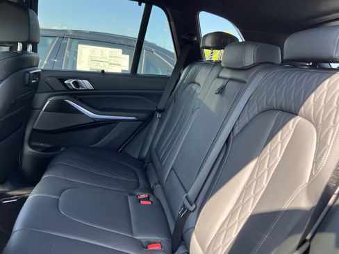 Used 2023 BMW X5 M50i w/ Executive Package AWD/4WD image 33