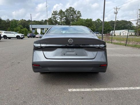 New 2026 Nissan Sentra SV FWD image 5