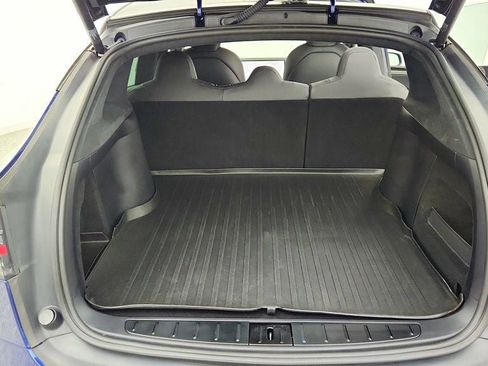 Used 2024 Tesla Model X image 28
