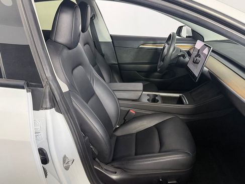 Used 2023 Tesla Model 3 Standard Range RWD image 29