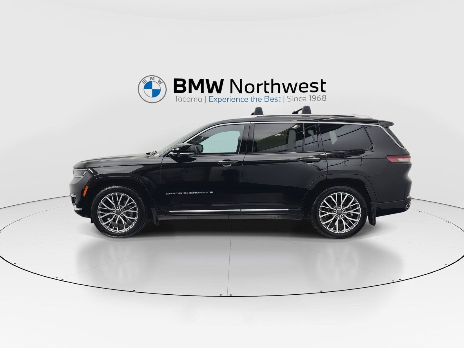 Used 2021 Jeep Grand Cherokee L Summit AWD/4WD image 11