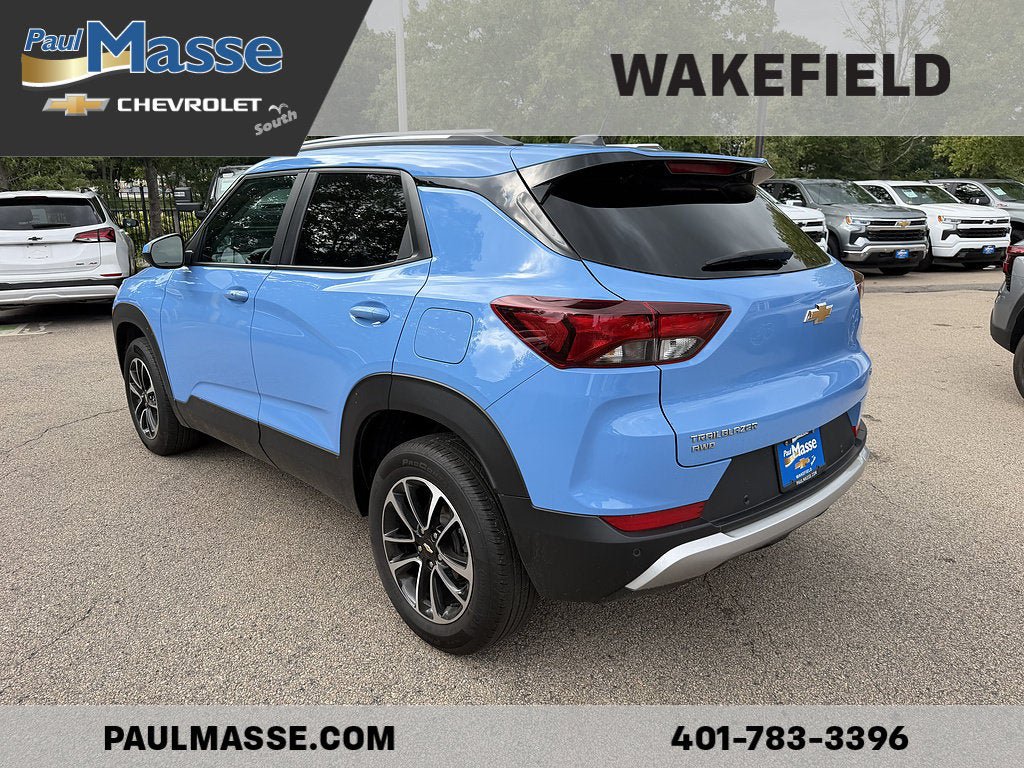 Certified 2024 Chevrolet TrailBlazer LT w/ LT Cold Weather Package AWD/4WD image 3