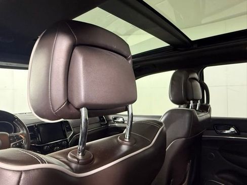 Used 2019 Jeep Grand Cherokee Overland image 22