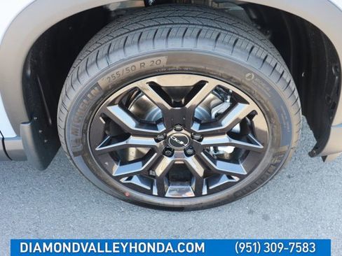 New 2025 Honda Pilot Touring image 34