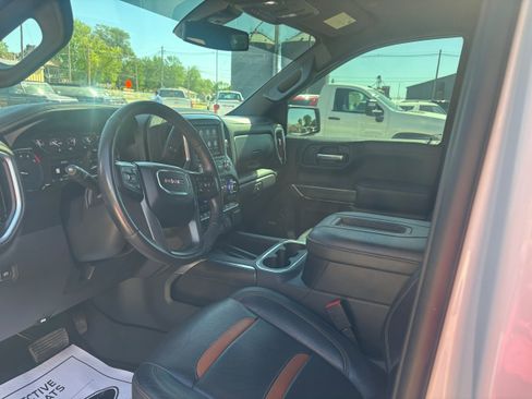 Used 2021 GMC Sierra 1500 AT4 w/ AT4 Premium Package AWD/4WD image 9