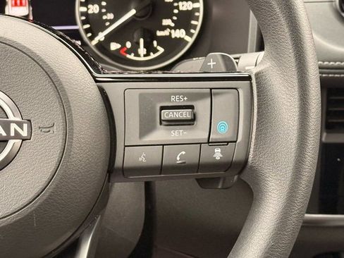 Certified 2023 Nissan Rogue SV image 25