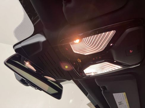 New 2026 BMW X5 xDrive40i w/ Executive Package image 20