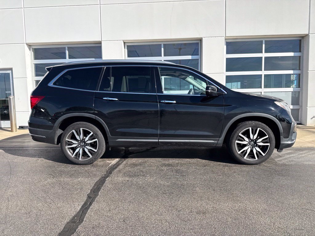 Used 2020 Honda Pilot Touring image 3