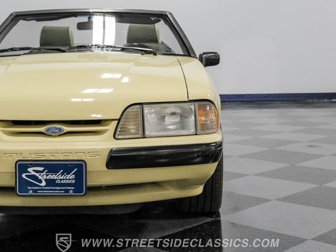 Used 1989 Ford Mustang LX image 18