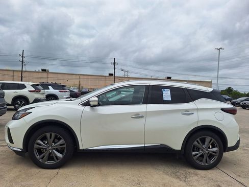 Used 2019 Nissan Murano Platinum FWD image 2