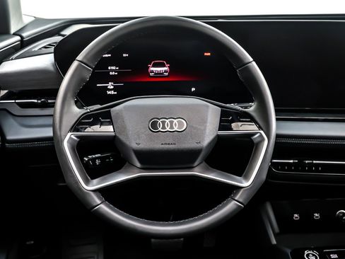 Used 2025 Audi Q6 e-tron Premium Plus w/ Premium Plus image 19