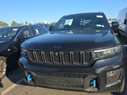 Used 2024 Jeep Grand Cherokee Limited 4xe AWD/4WD image 3