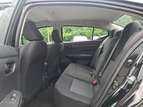 Used 2021 Nissan Versa S FWD image 11