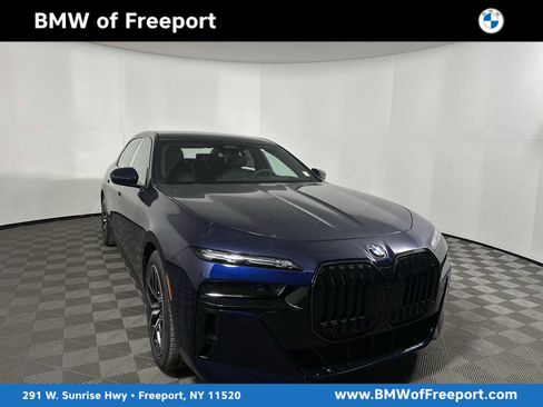 New 2026 BMW 760i xDrive w/ Executive Package image 1