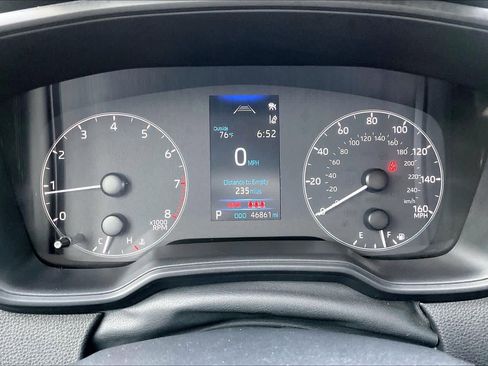 Used 2024 Toyota Corolla LE FWD image 25
