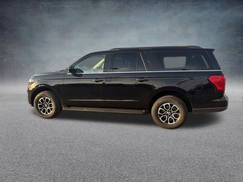 Used 2024 Ford Expedition Max XLT image 12