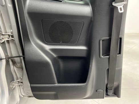 Used 2016 Toyota Tacoma SR RWD image 16