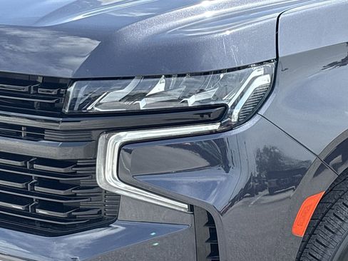 Used 2023 Chevrolet Suburban RST RWD image 6