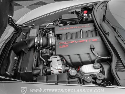 Used 2005 Chevrolet Corvette Convertible w/ Preferred Equipment Group image 3