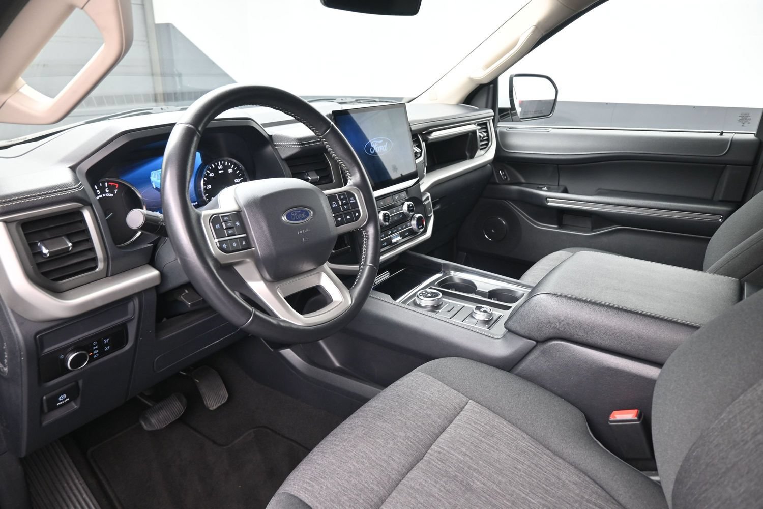 Used 2024 Ford Expedition Max XLT AWD/4WD image 18