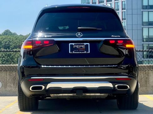 Certified 2026 Mercedes-Benz GLS 450 4MATIC image 6