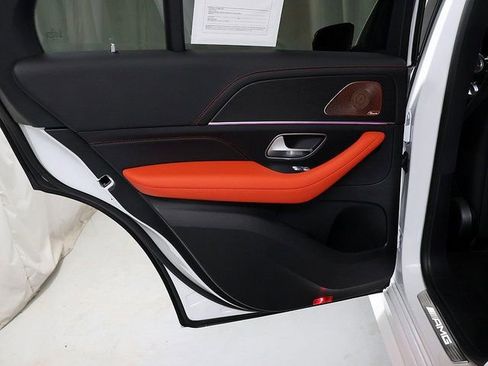 Certified 2025 Mercedes-Benz GLE 53 AMG 4MATIC image 31