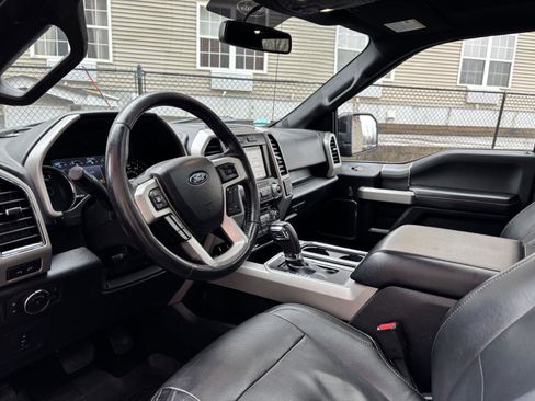 Used 2017 Ford F150 Lariat image 9