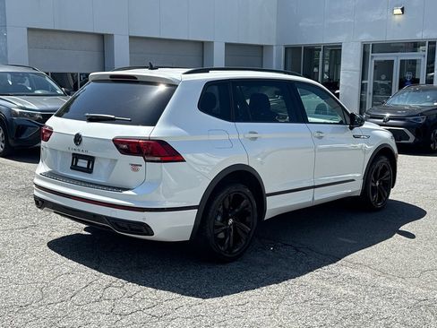 Used 2024 Volkswagen Tiguan SE R-Line AWD/4WD image 2