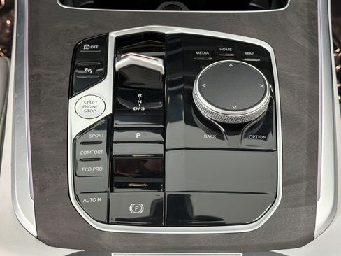 Used 2026 BMW X5 sDrive40i RWD image 18