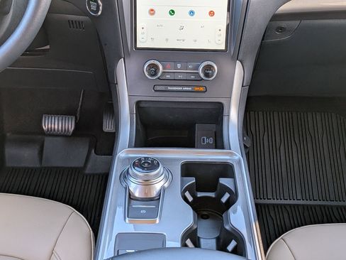 Certified 2024 Ford Edge SEL w/ Convenience Package image 22