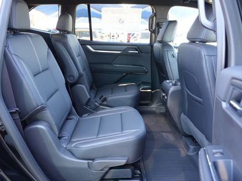 New 2026 GMC Acadia Elevation w/ Elevation Premium Package AWD/4WD image 23