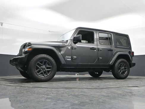 Used 2020 Jeep Wrangler Unlimited Sport image 35