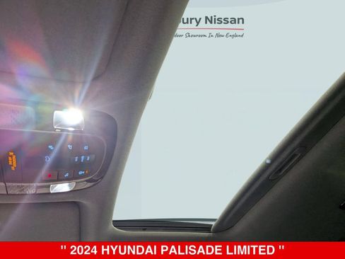 Used 2024 Hyundai Palisade Limited AWD/4WD image 28