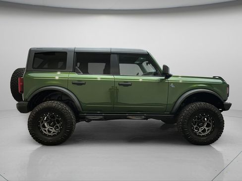 Used 2022 Ford Bronco Black Diamond image 2