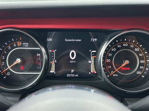 Used 2023 Jeep Gladiator Rubicon AWD/4WD image 24