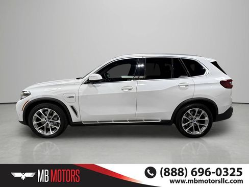 Used 2023 BMW X5 xDrive45e AWD/4WD image 4