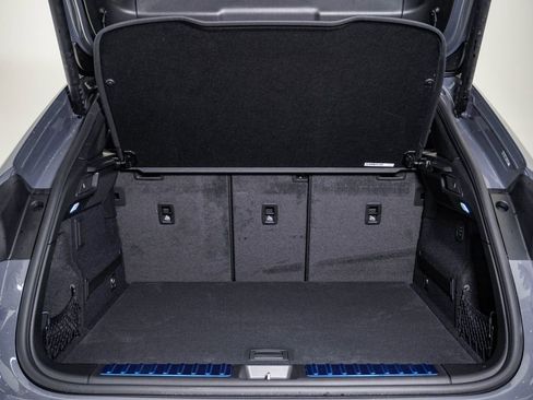 New 2026 Porsche Macan 4 Electric image 28