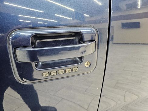 Used 2014 Ford F150 Lariat w/ Equipment Group 502A Luxury RWD image 11