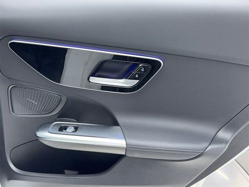 Used 2024 Mercedes-Benz C 300 Sedan image 48