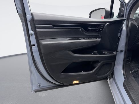 Used 2023 Honda Odyssey Touring image 9