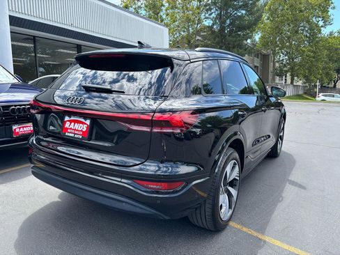 Used 2025 Audi Q6 e-tron Premium Plus w/ Premium Plus AWD/4WD image 10