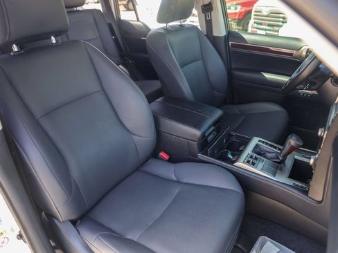 Used 2019 Lexus GX 460 Premium AWD/4WD image 35
