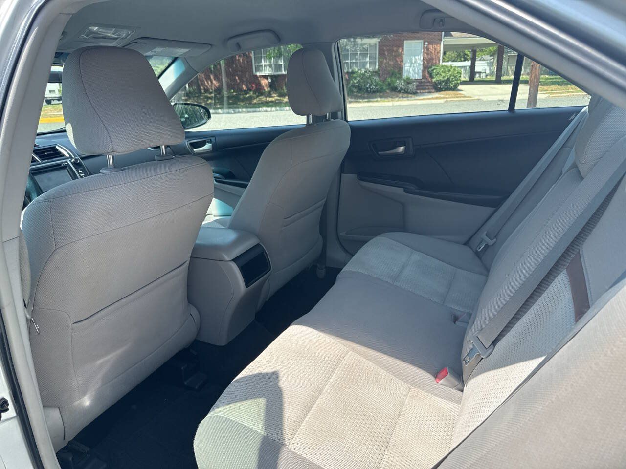 Used 2014 Toyota Camry FWD image 4