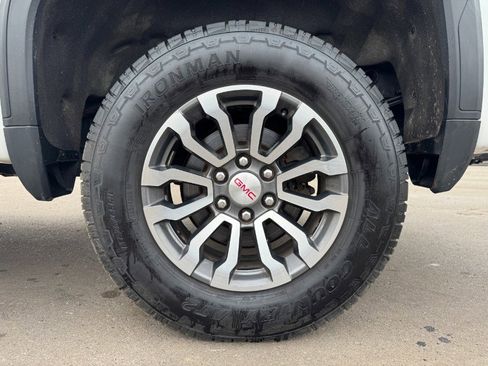 Used 2020 GMC Sierra 1500 AT4 w/ AT4 Premium Package image 13