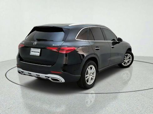 Used 2023 Mercedes-Benz GLC 300 4MATIC image 9