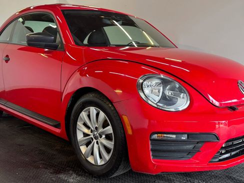 Used 2017 Volkswagen Beetle 1.8T Classic image 4